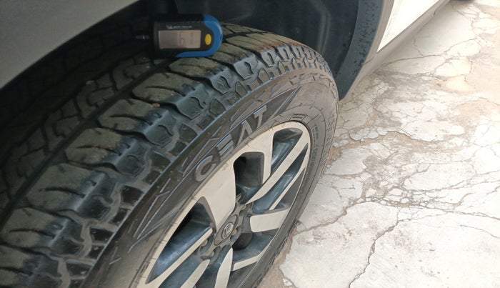 2021 Tata Harrier XZ PLUS 2.0L, Diesel, Manual, 82,000 km, tyre