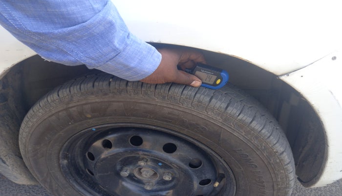 2010 Maruti Ritz VXI, Petrol, Manual, 1,62,437 km, tyre