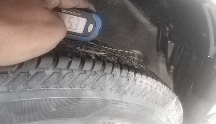 2015 Maruti Swift Dzire LDI, Diesel, Manual, 88,900 km, tyre