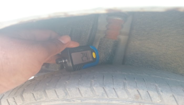 2014 Maruti Swift Dzire VDI, Diesel, Manual, 1,18,070 km, tyre