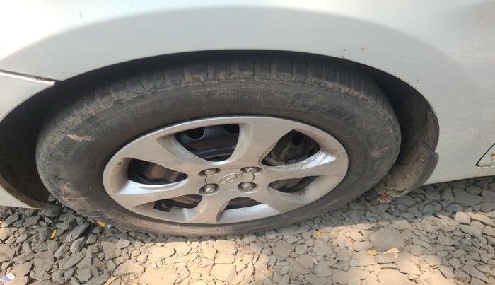 2012 Hyundai Verna FLUIDIC 1.4 VTVT, Petrol, Manual, 1,12,072 km, tyre