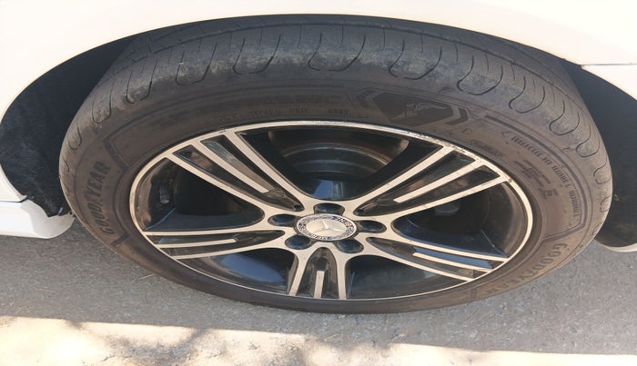 2013 Mercedes Benz C Class C 220 CDI AVANTGARDE, Diesel, Automatic, 1,44,000 km, tyre
