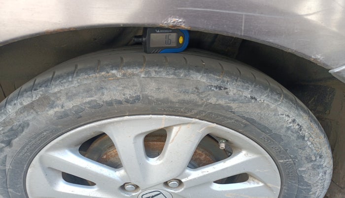 2015 Honda Mobilio 1.5L I-DTEC V, Diesel, Manual, 1,30,000 km, tyre
