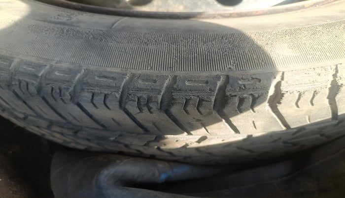2011 Maruti Alto LXI, Petrol, Manual, 2,38,693 km, tyre