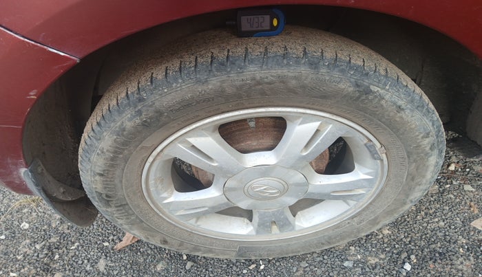 2010 Hyundai i20 ASTA 1.2, Petrol, Manual, 1,42,123 km, tyre