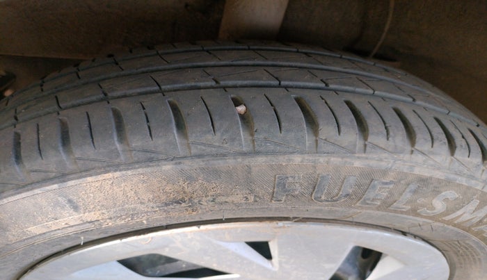 2023 Hyundai GRAND I10 NIOS MAGNA 1.2 KAPPA VTVT CNG, Petrol, Manual, 43,600 km, tyre