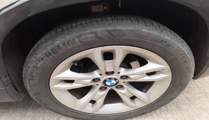 2011 BMW X1 sDrive20d, Diesel, Automatic, 1,22,234 km, tyre