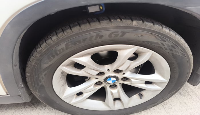 2011 BMW X1 sDrive20d, Diesel, Automatic, 1,22,234 km, tyre