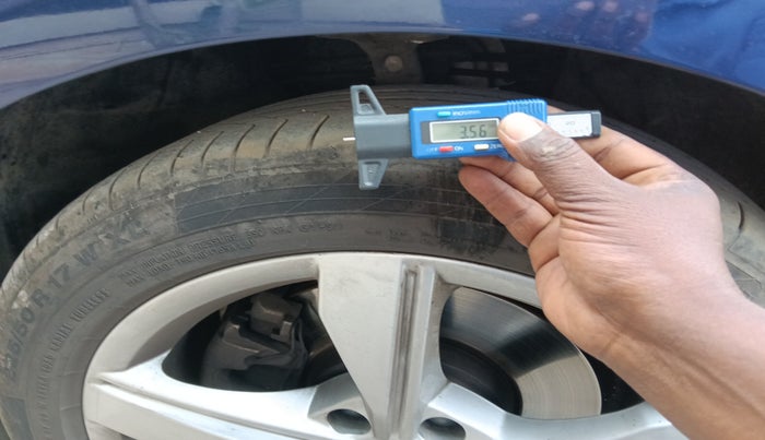 2021 Audi A4 40 TFSI TECHNOLOGY, Petrol, Automatic, 69,052 km, tyre