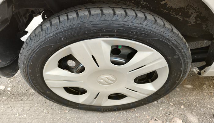 2015 Maruti Wagon R 1.0 VXI, Petrol, Manual, 55,971 km, tyre