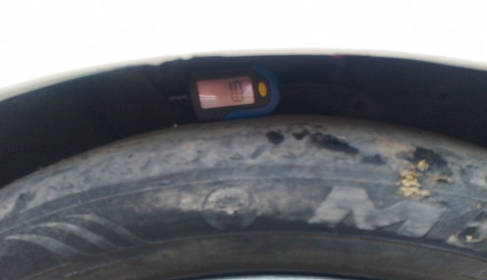 2012 Hyundai Verna FLUIDIC 1.6 CRDI SX, Diesel, Manual, 1,04,765 km, tyre