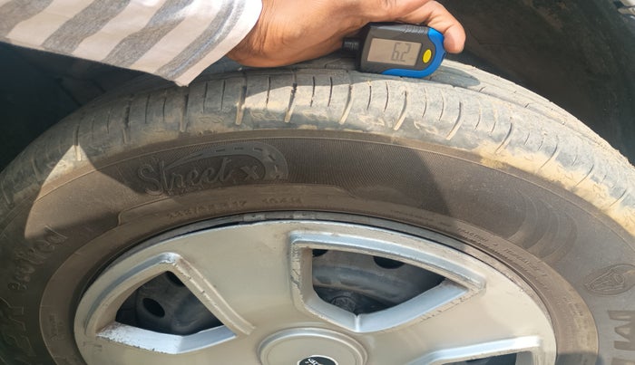 2019 Mahindra XUV500 W5, Diesel, Manual, 86,937 km, tyre