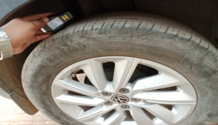 2023 Volkswagen TAIGUN HIGHLINE 1.0 TSI AT, Petrol, Automatic, 32,500 km, tyre