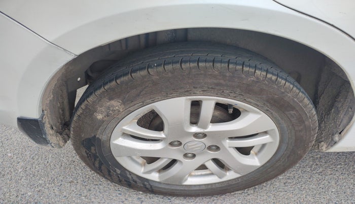 2014 Maruti Swift Dzire ZDI, Diesel, Manual, 1,37,247 km, tyre