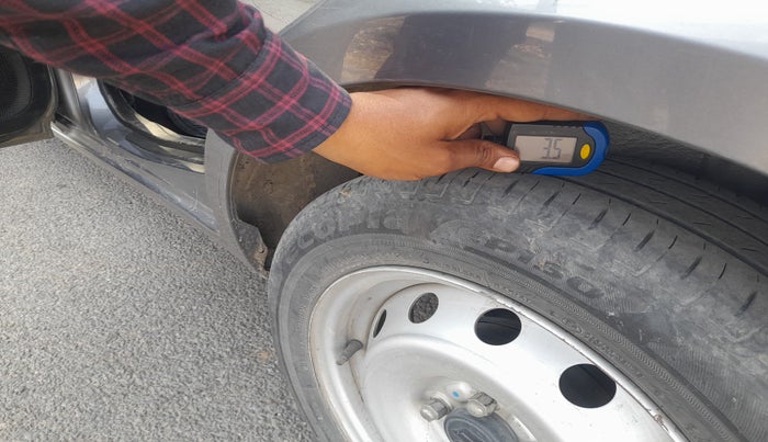 2017 Maruti IGNIS SIGMA 1.2, Petrol, Manual, 46,251 km, tyre