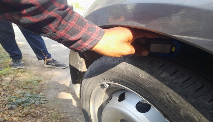 2017 Maruti IGNIS SIGMA 1.2, Petrol, Manual, 46,251 km, tyre