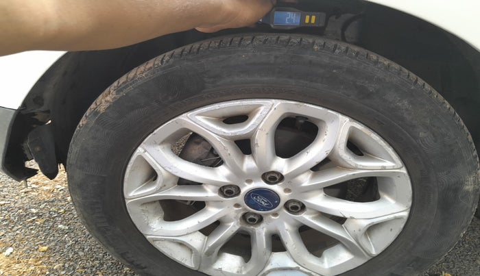 2016 Ford Ecosport TITANIUM 1.5L DIESEL, Diesel, Manual, 1,01,768 km, tyre