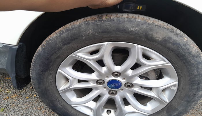 2016 Ford Ecosport TITANIUM 1.5L DIESEL, Diesel, Manual, 1,01,768 km, tyre