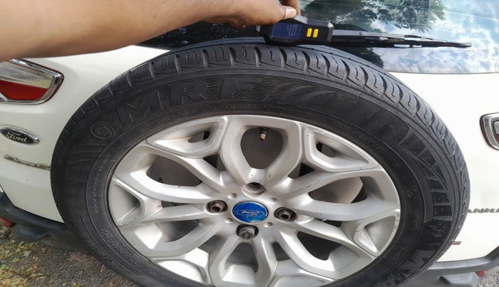 2016 Ford Ecosport TITANIUM 1.5L DIESEL, Diesel, Manual, 1,01,768 km, tyre