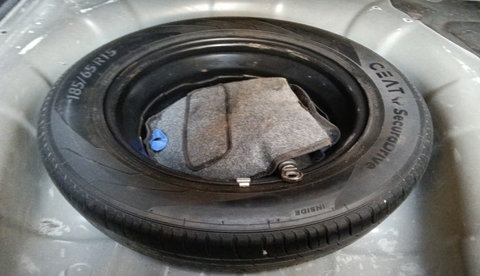 2019 Hyundai Verna 1.4 EX PETROL, Petrol, Manual, 1,14,533 km, tyre