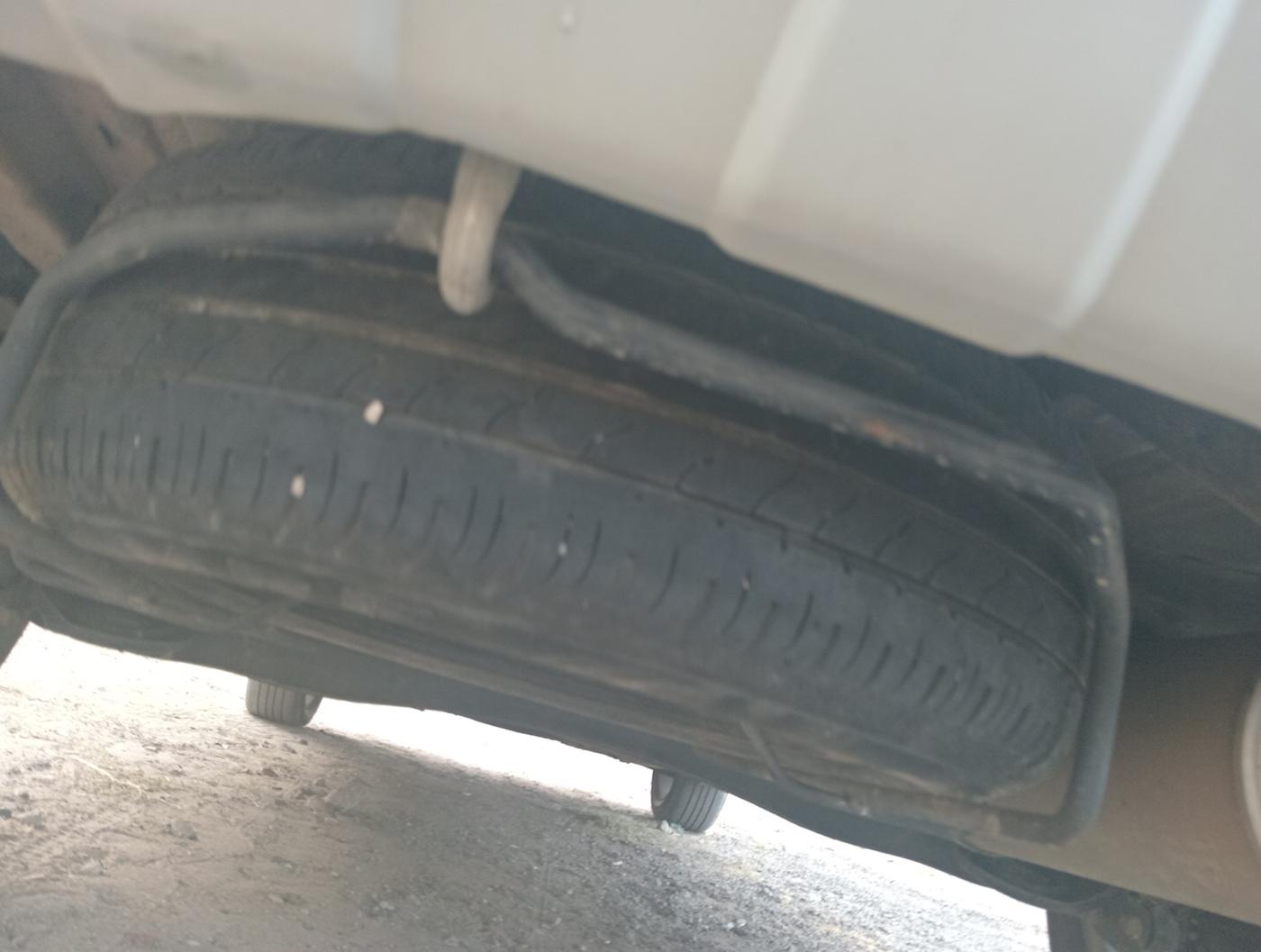 2022 Maruti XL6 ZETA MT, Petrol, Manual, 75,429 km, tyre