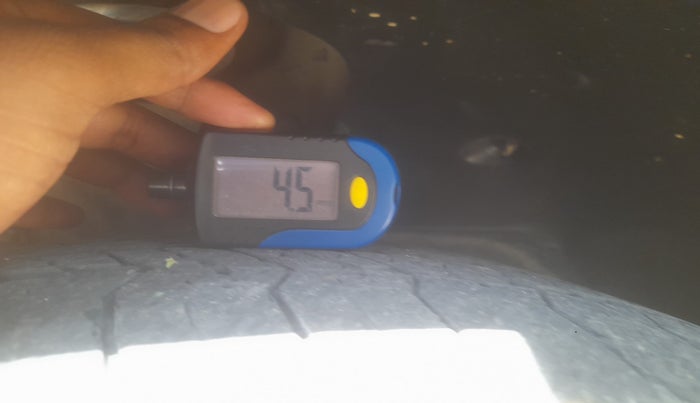 2014 Mahindra XUV500 W6, Diesel, Manual, 79,481 km, tyre