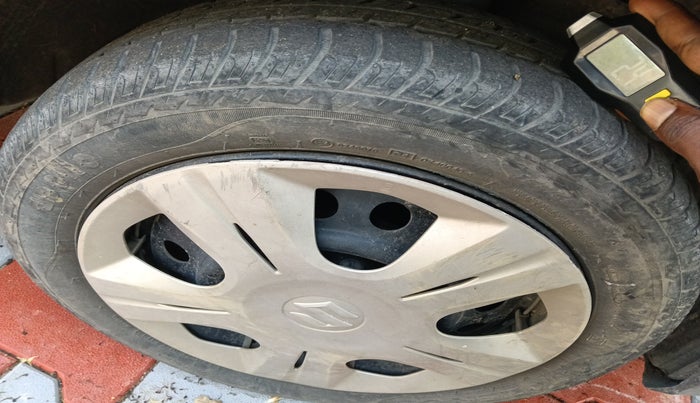 2013 Maruti Wagon R Stingray LXI, Petrol, Manual, 28,605 km, tyre