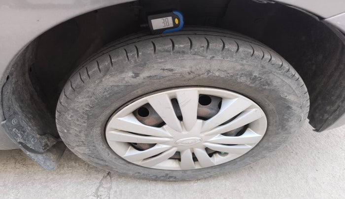 2015 Datsun Go Plus T, Petrol, Manual, 1,20,684 km, tyre