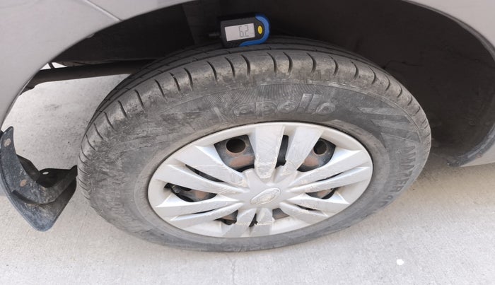 2015 Datsun Go Plus T, Petrol, Manual, 1,20,684 km, tyre