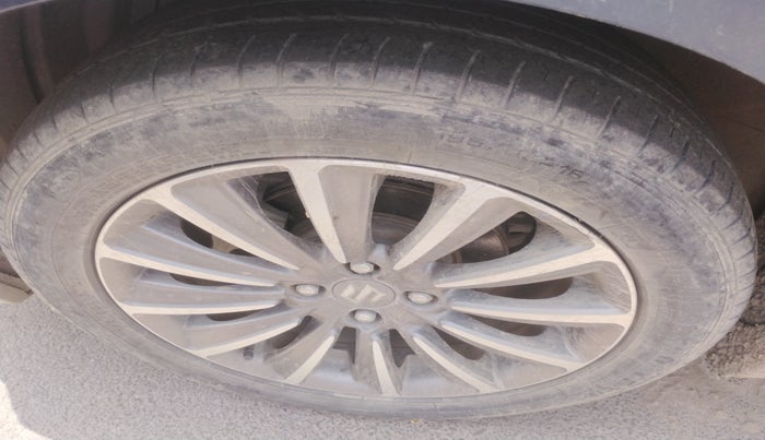 2018 Maruti Ciaz ALPHA  AT 1.5 SHVS PETROL, Petrol, Automatic, 36,205 km, tyre