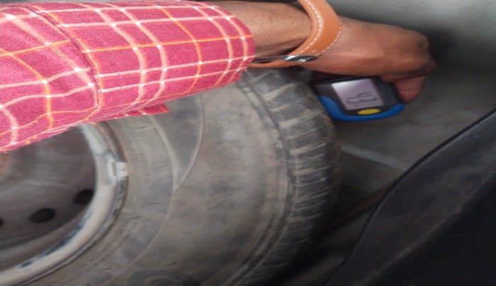 2016 Hyundai Elite i20 SPORTZ 1.4 CRDI, Diesel, Manual, 1,66,658 km, tyre