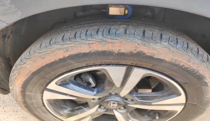2022 Tata NEXON EV XZ PLUS LUX, Electric, Automatic, 70,062 km, tyre