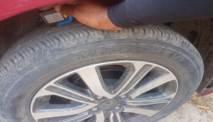 2022 Honda Amaze 1.2L I-VTEC VX, Petrol, Manual, 13,048 km, tyre