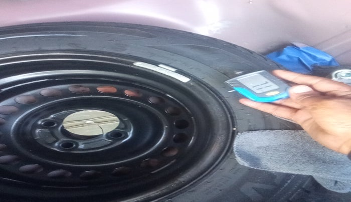 2022 Honda Amaze 1.2L I-VTEC VX, Petrol, Manual, 13,048 km, tyre