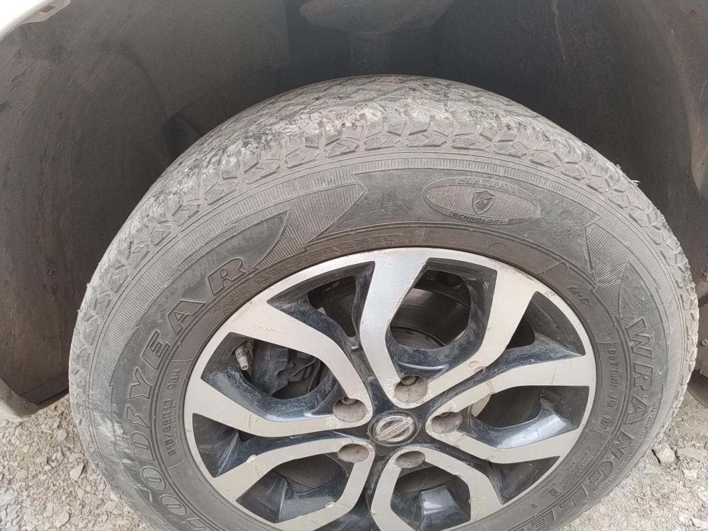 2016 Nissan Terrano XL D PLUS, Diesel, Manual, 82,446 km, tyre