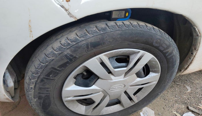 2017 Datsun Redi Go T (O), Petrol, Manual, 55,466 km, tyre