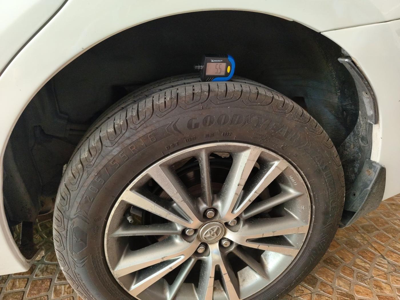 2016 Toyota Corolla Altis VL CVT PETROL, Petrol, Automatic, 93,362 km, tyre