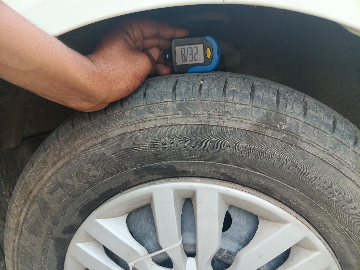 2010 Maruti Ritz VDI, Diesel, Manual, 80,913 km, tyre