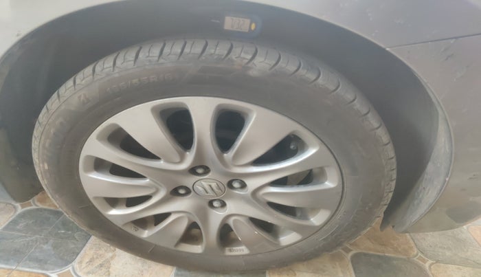 2016 Maruti Baleno ZETA CVT PETROL 1.2, Petrol, Automatic, 58,462 km, tyre