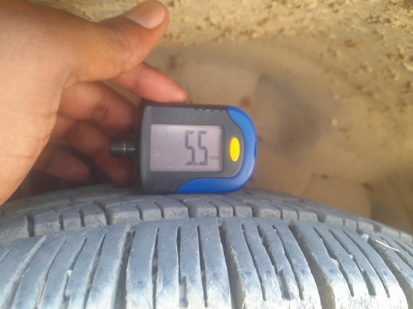 2011 Mahindra Scorpio LX, Diesel, Manual, 1,50,226 km, tyre