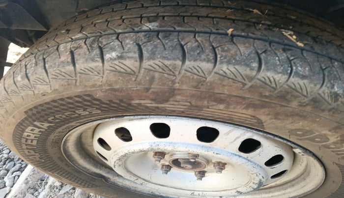 2018 Mahindra MARAZZO M2 7STR, Diesel, Manual, 2,76,202 km, tyre