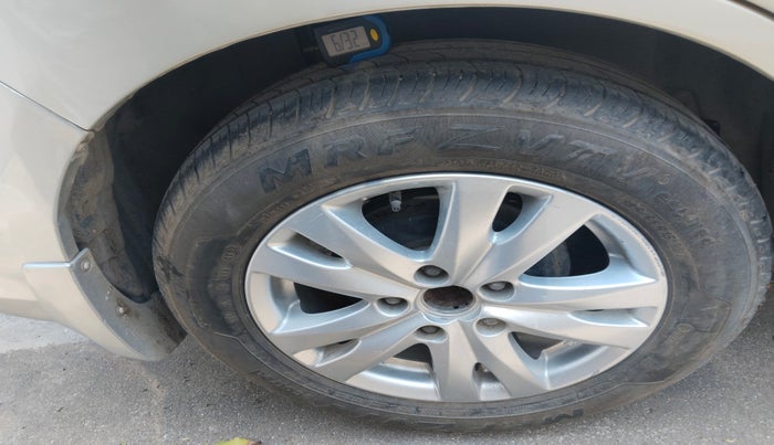 2016 Maruti Ertiga ZDI + SHVS, Diesel, Manual, 85,648 km, tyre