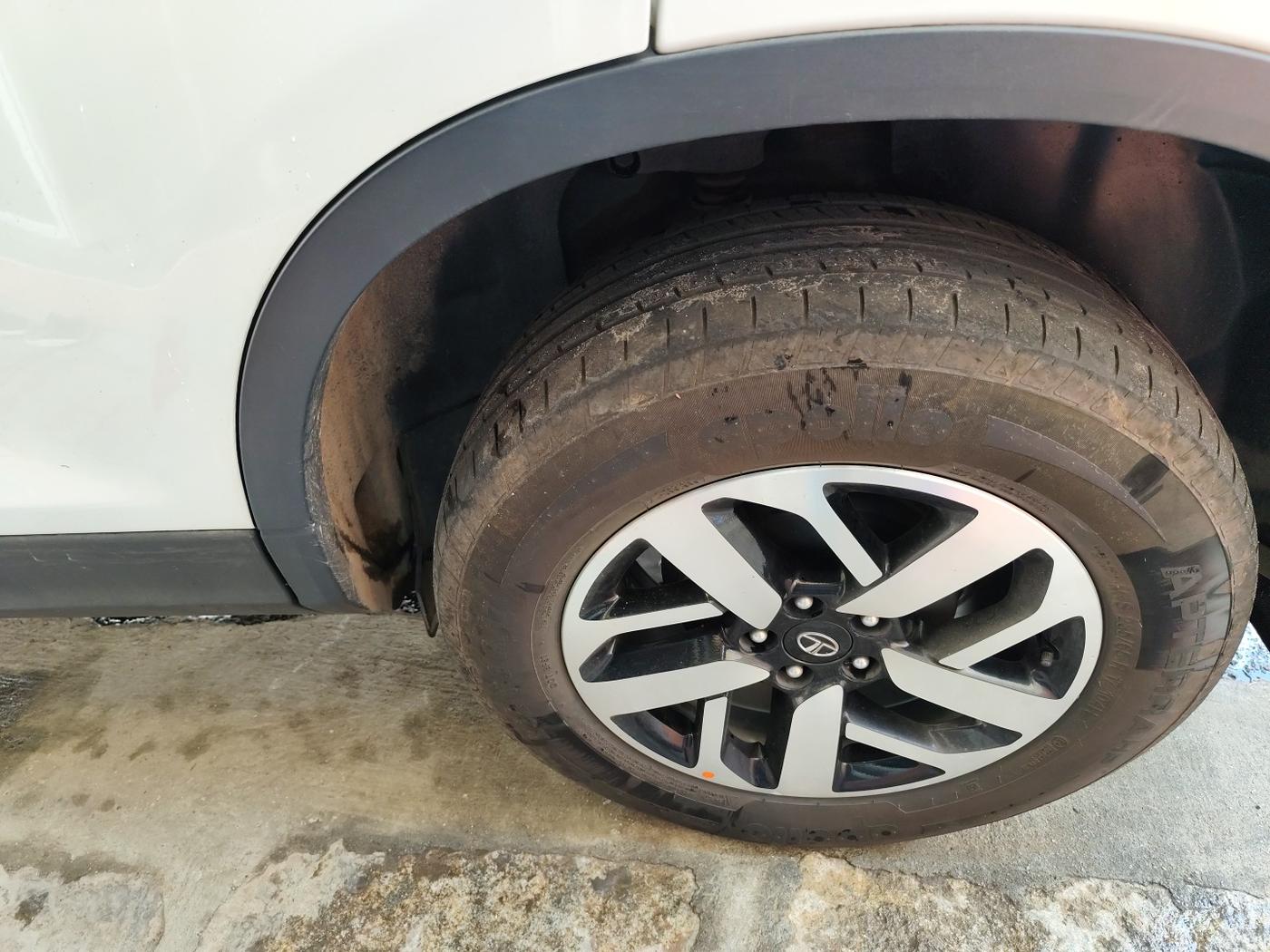 2022 Tata Harrier XZ PLUS 2.0L, Diesel, Manual, 49,618 km, tyre