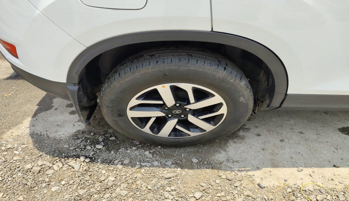 2022 Tata Harrier XZ PLUS 2.0L, Diesel, Manual, 49,618 km, tyre