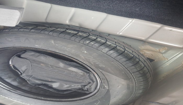 2023 Tata PUNCH Creative Dual Tone AMT Sunroof , Petrol, Automatic, 12,885 km, tyre