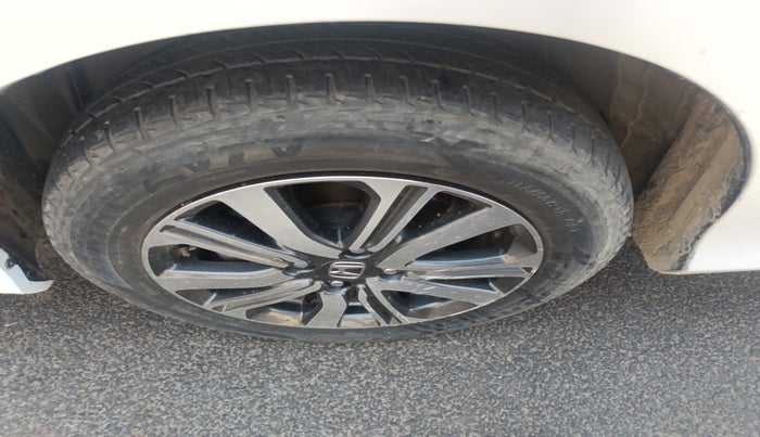 2023 Honda City 1.5L I-VTEC V, Petrol, Manual, 18,329 km, tyre