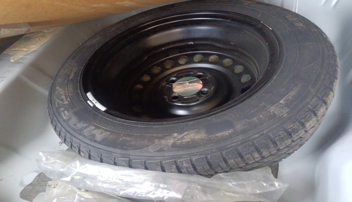 2023 Honda City 1.5L I-VTEC V, Petrol, Manual, 18,329 km, tyre