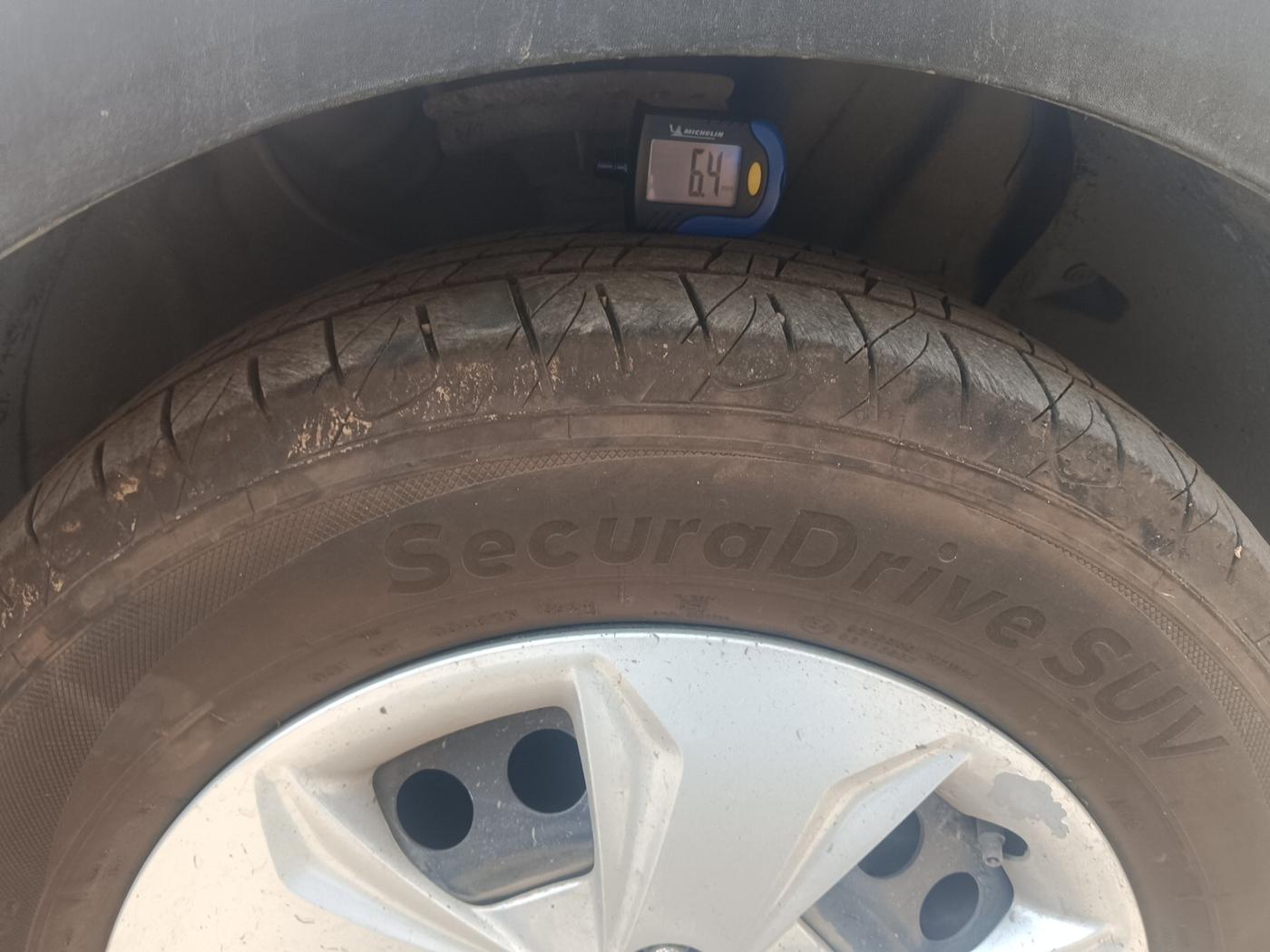 2019 Hyundai Creta E PLUS 1.4 DIESEL, Diesel, Manual, 1,67,599 km, tyre
