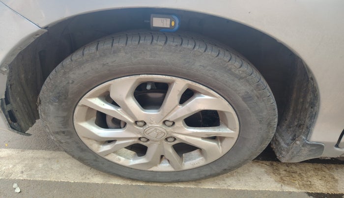 2018 Honda Amaze 1.2L I-VTEC VX, Petrol, Manual, 1,37,638 km, tyre