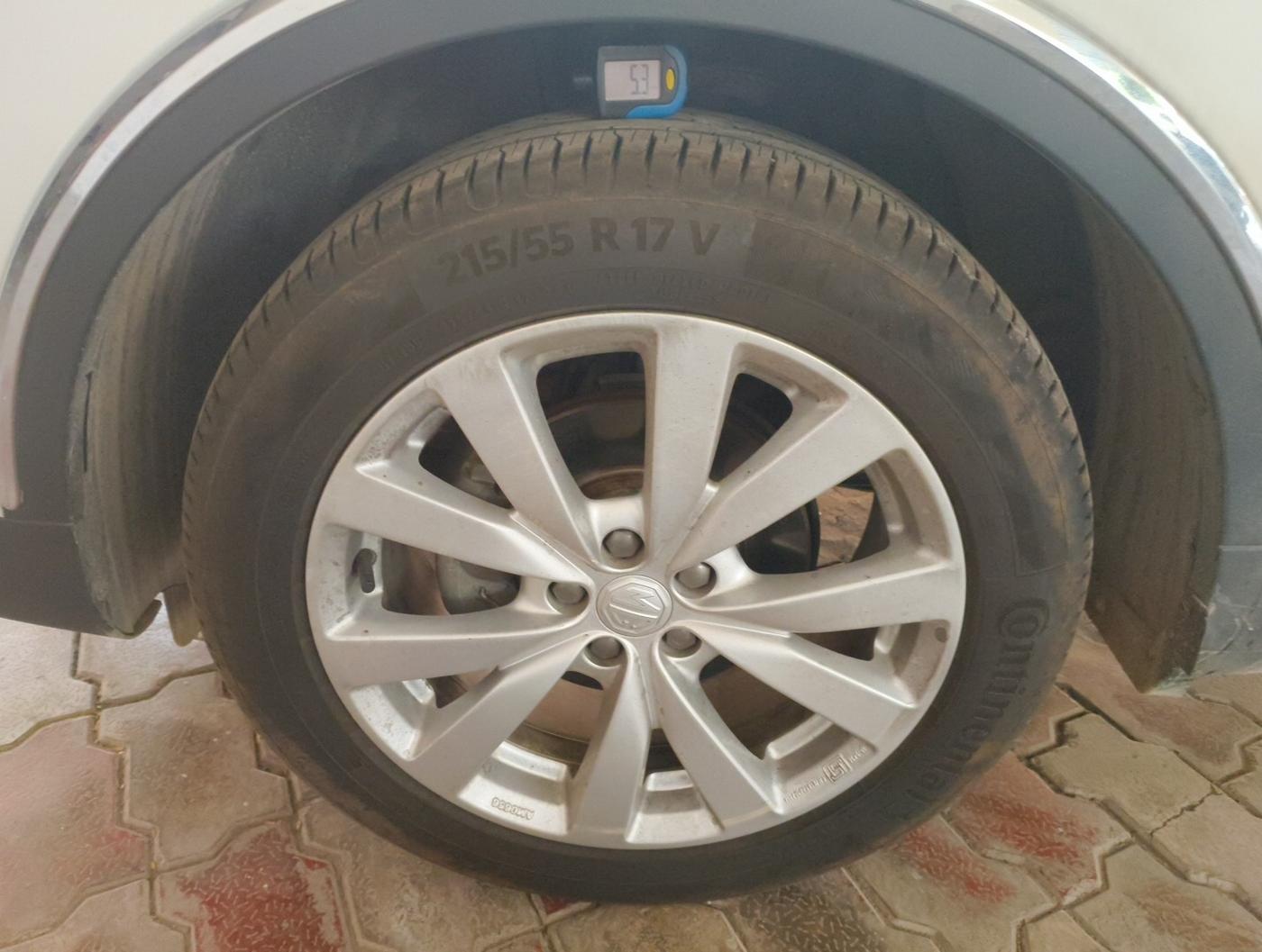 2023 MG ASTOR SMART 1.5 CVT, Petrol, Automatic, 5,829 km, tyre